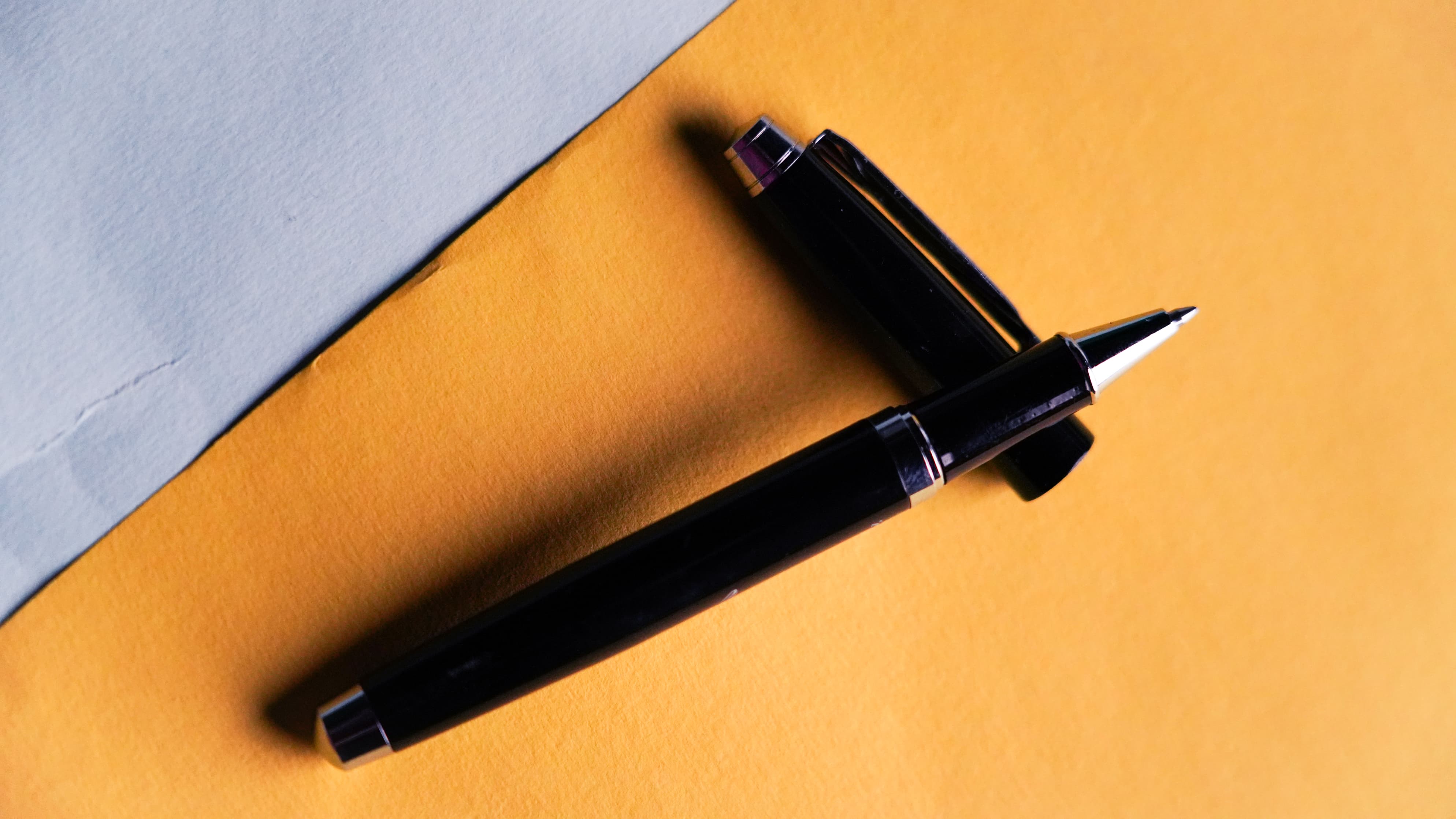 Glossy Pen